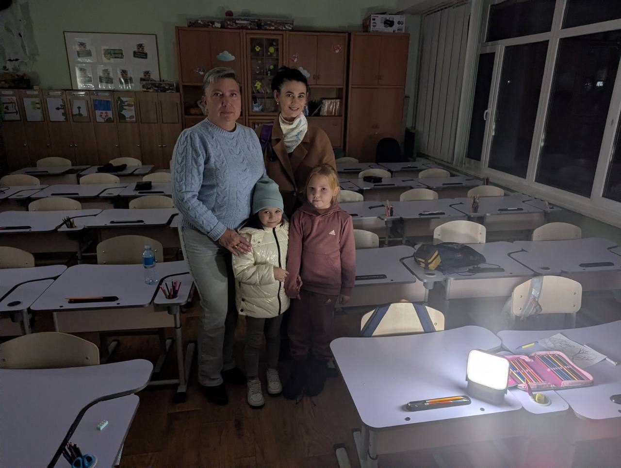 BRIGHT Sol Mid Capacity solar lamps softly illuminate a class in Kyiv