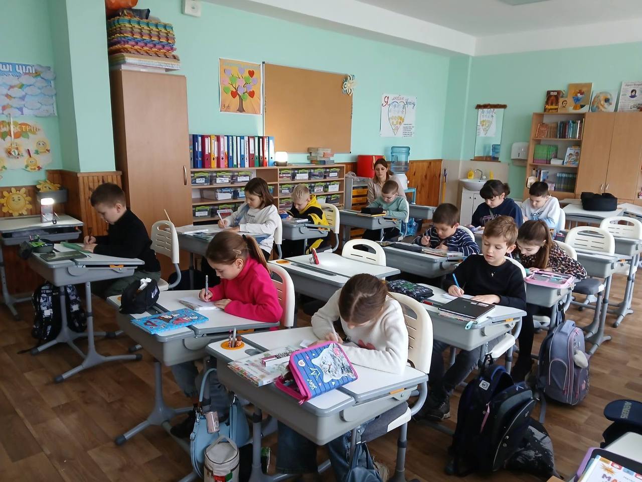 Smart Kids distributed Start+ , Move, and Sol Mid Capacity lamps for use in schools in Kyiv